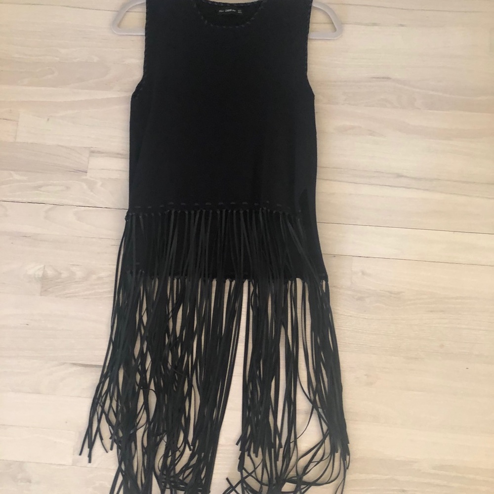Zara Knit Sleeveless Top With Fringe Detail